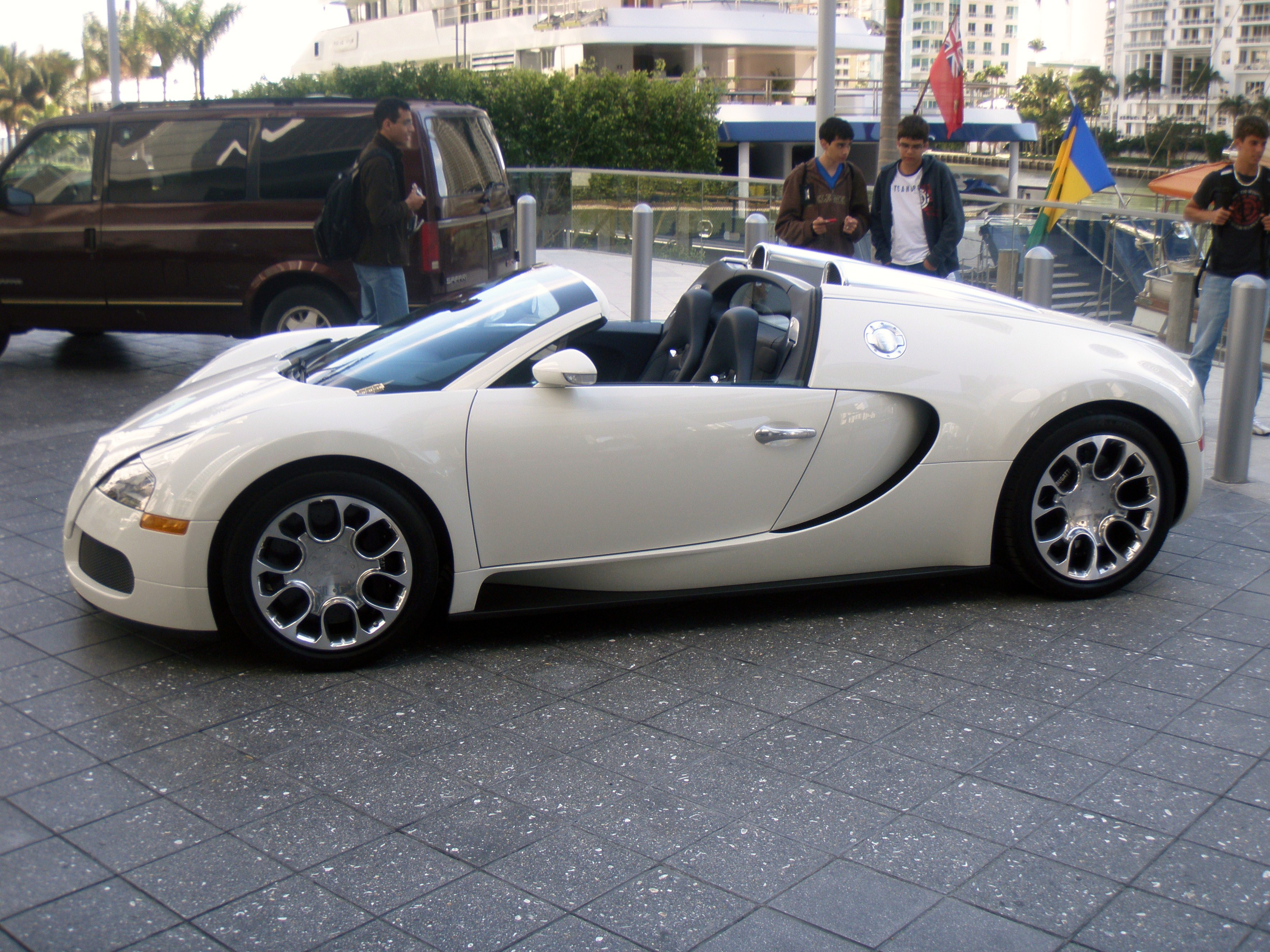 Bugatti Veyron Grand Sport EB 16.4
